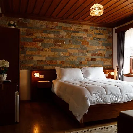 Pashai Hotel Gjirokastër