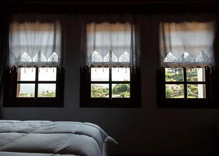 Otel Pashai Gjirokastër